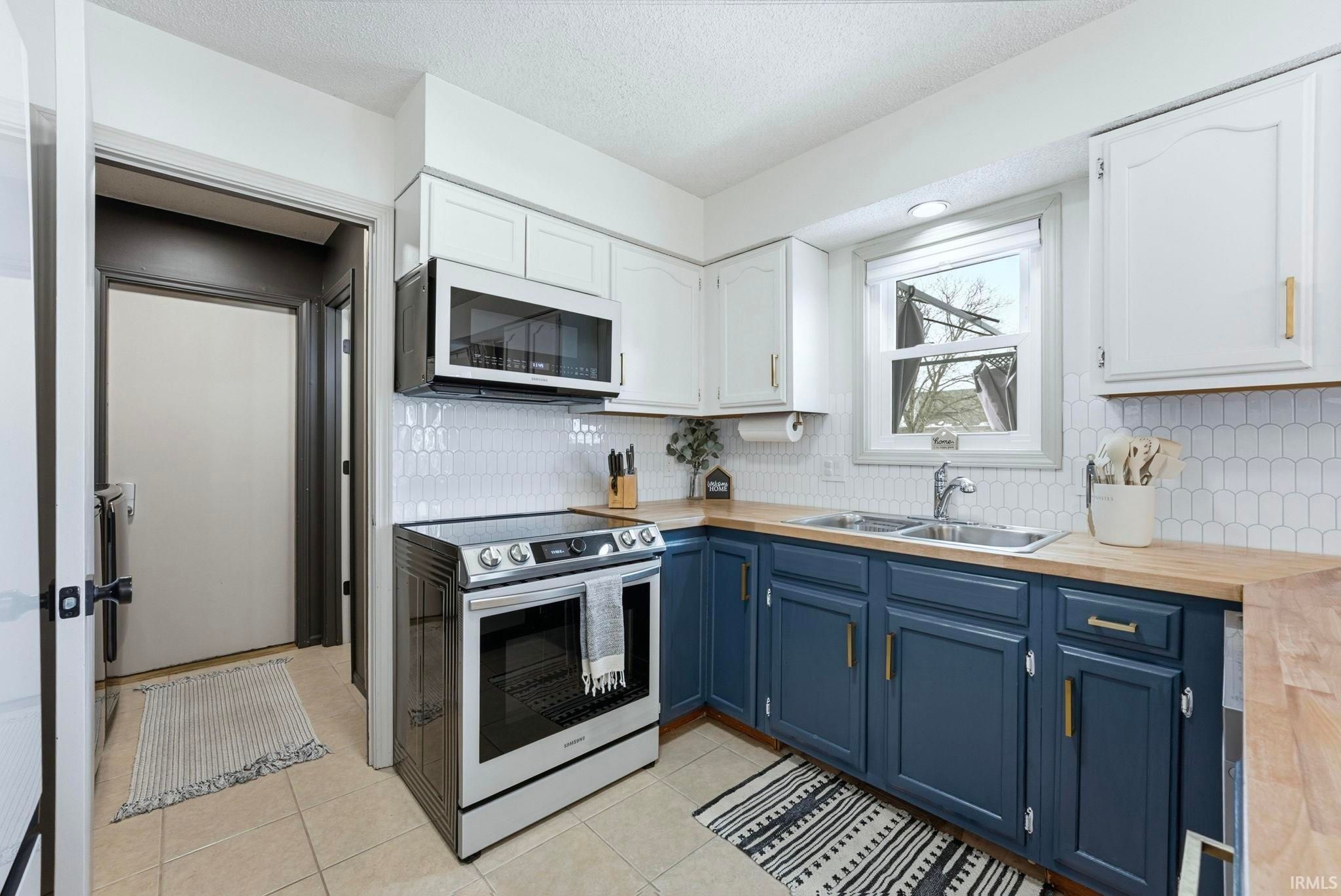 Image of 8527 Deer Brook Place