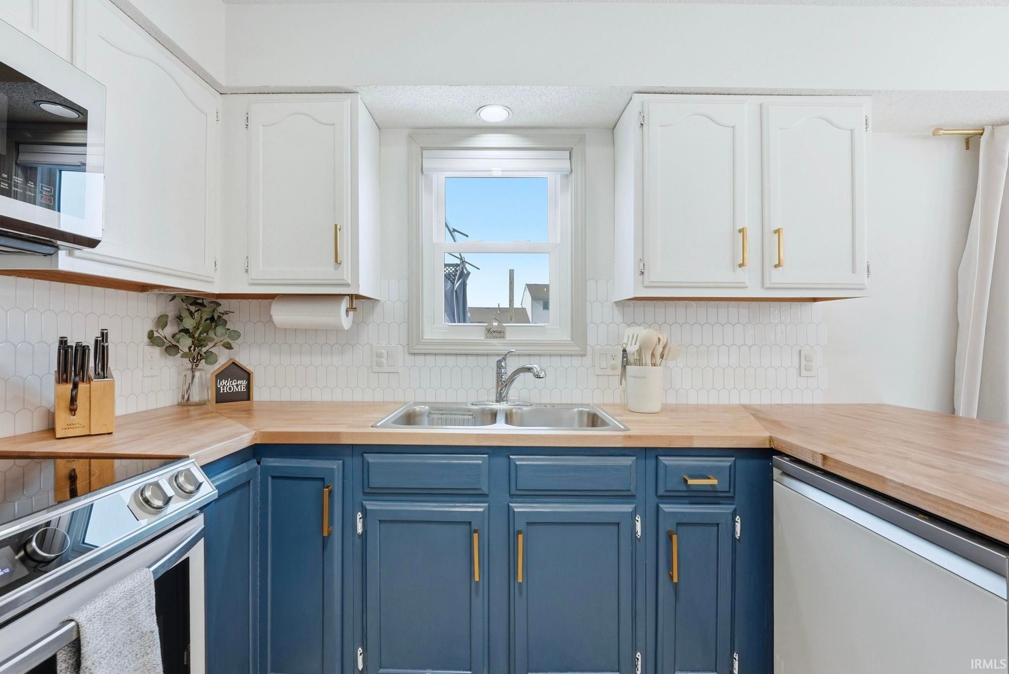 Image of 8527 Deer Brook Place